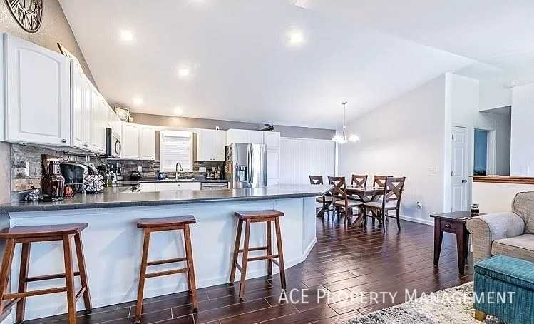 112 Viking Dr - Photo 6 of 12