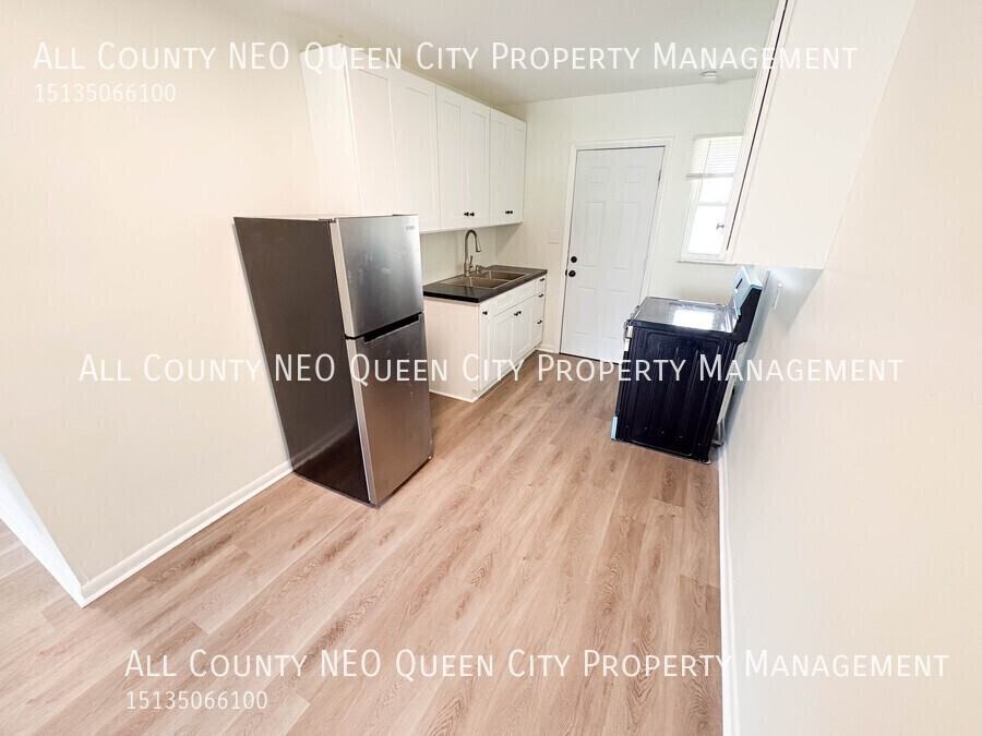 2725 Mccall St - Photo 7 of 19