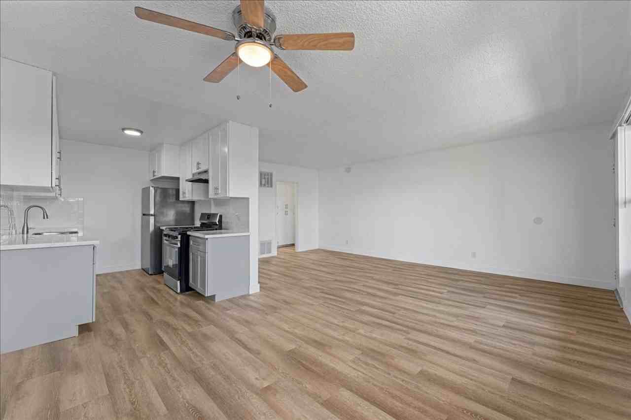 3905 Stevely Ave #18 - Photo 3 of 15
