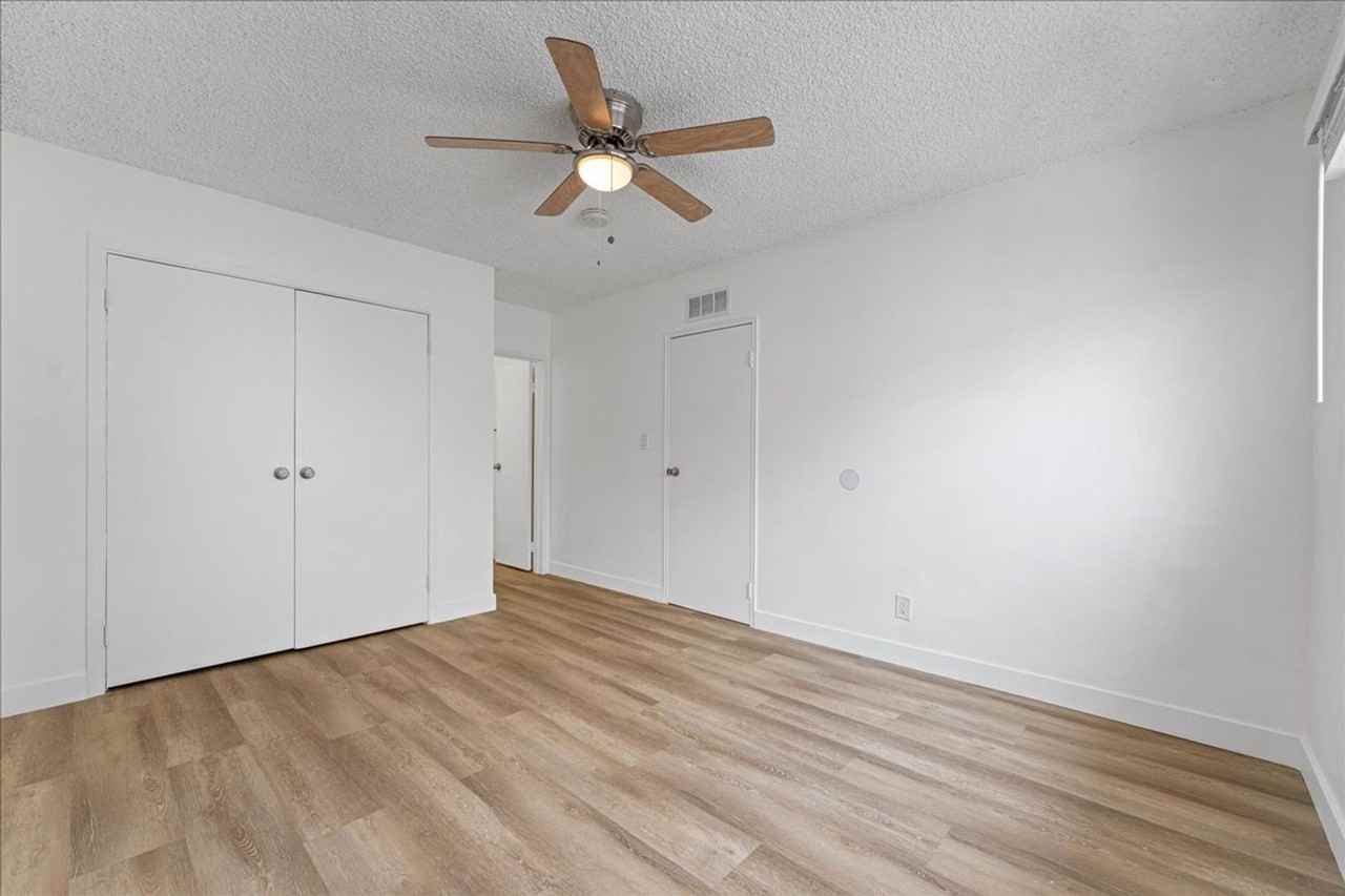 3905 Stevely Ave #18 - Photo 7 of 15