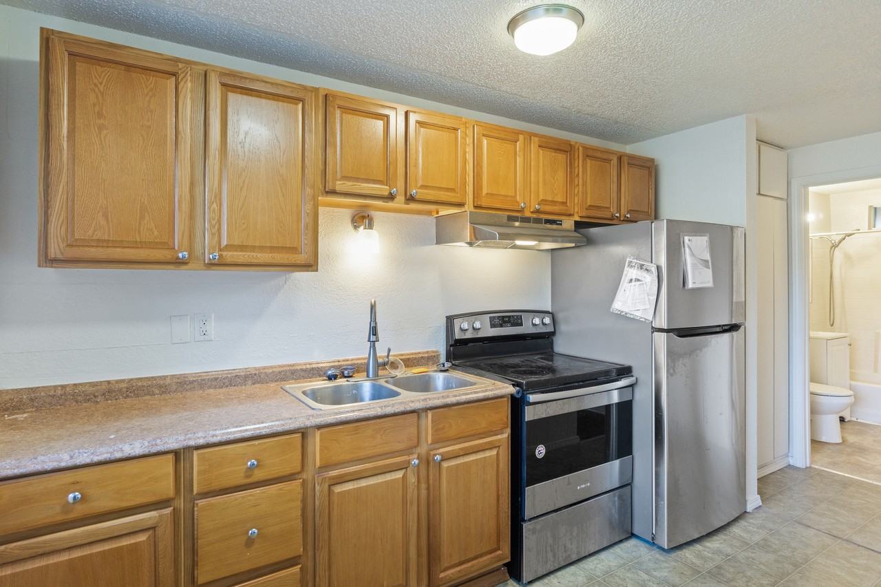 748 Old Pacific Hwy Se #A - Photo 2 of 21