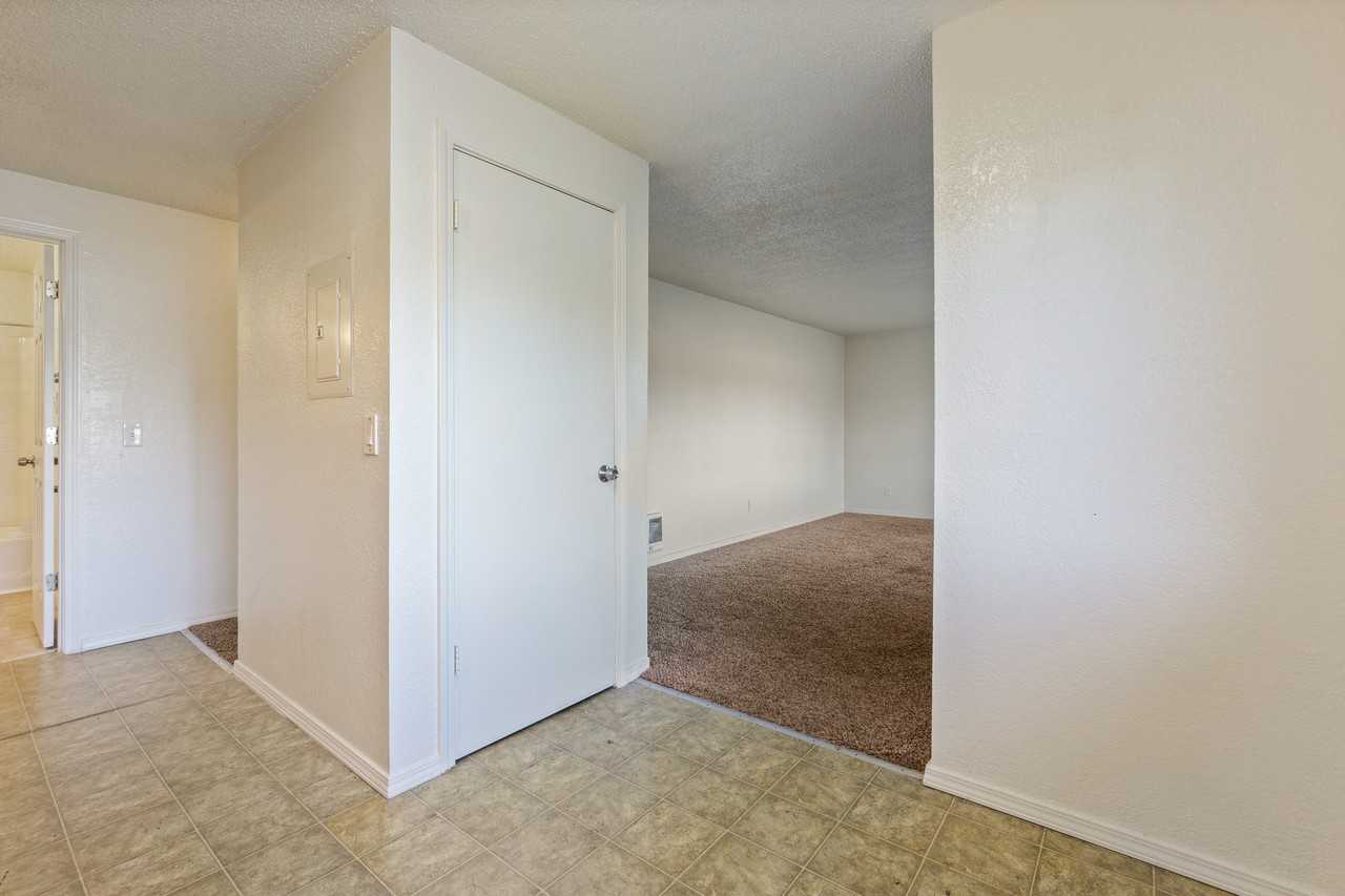 748 Old Pacific Hwy Se #A - Photo 4 of 21
