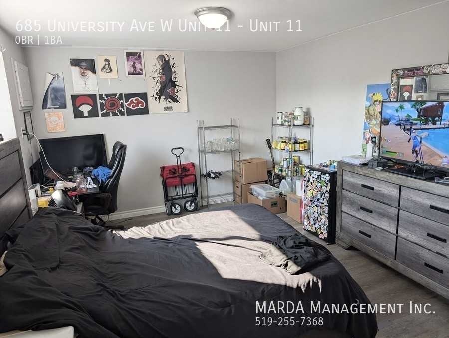 685 University Ave W Unit 11 #11 - Photo 2 of 9