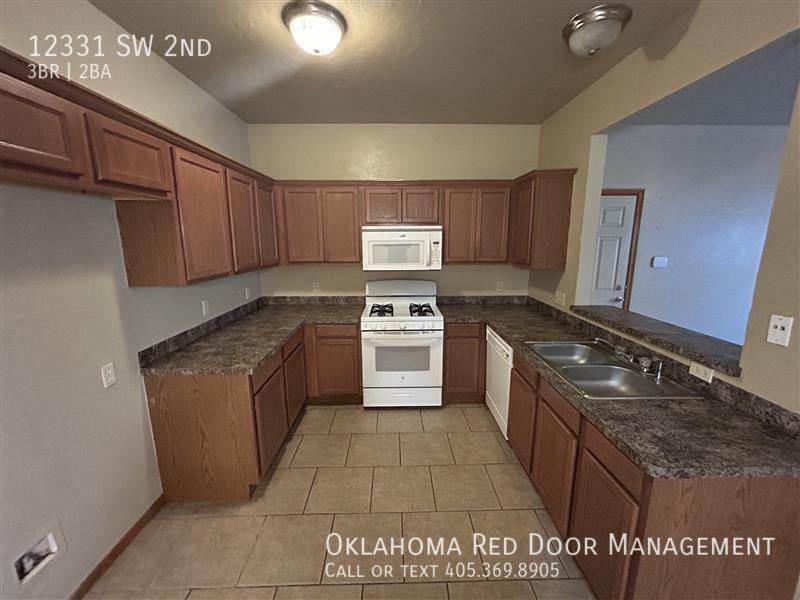 12331 Sw 2nd St - Photo 2 of 16
