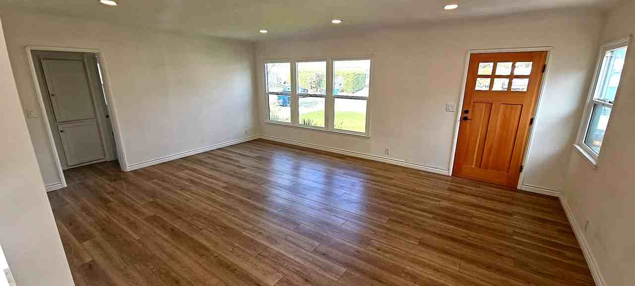 6376 W 83rd St #1 - Photo 4 of 37