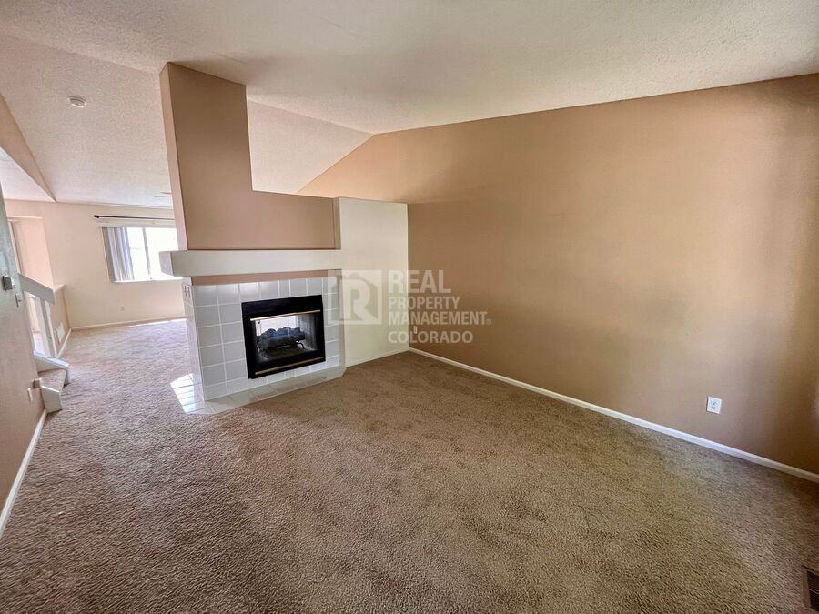 5934 Fossil Dr - Photo 3 of 12