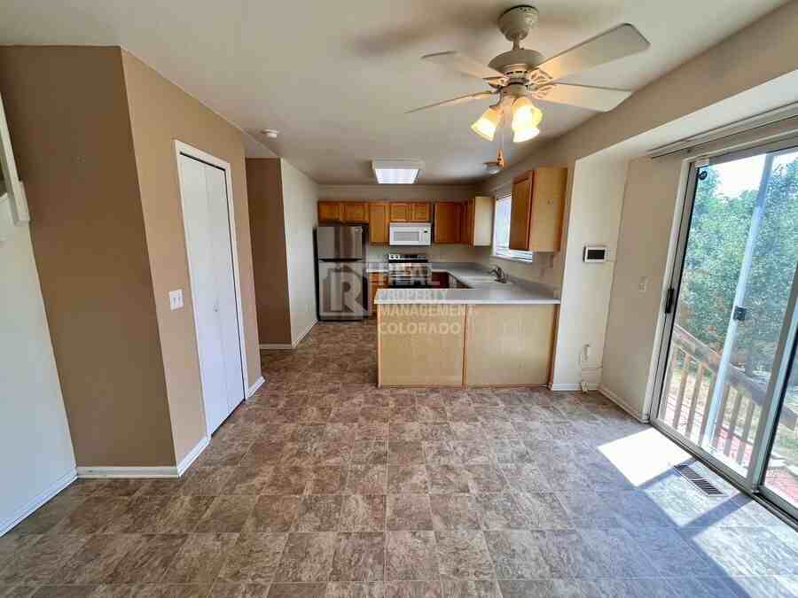 5934 Fossil Dr - Photo 6 of 12