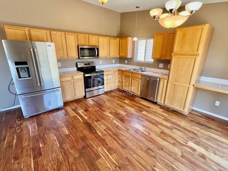 1574 S Growers Dr - Photo 4 of 21