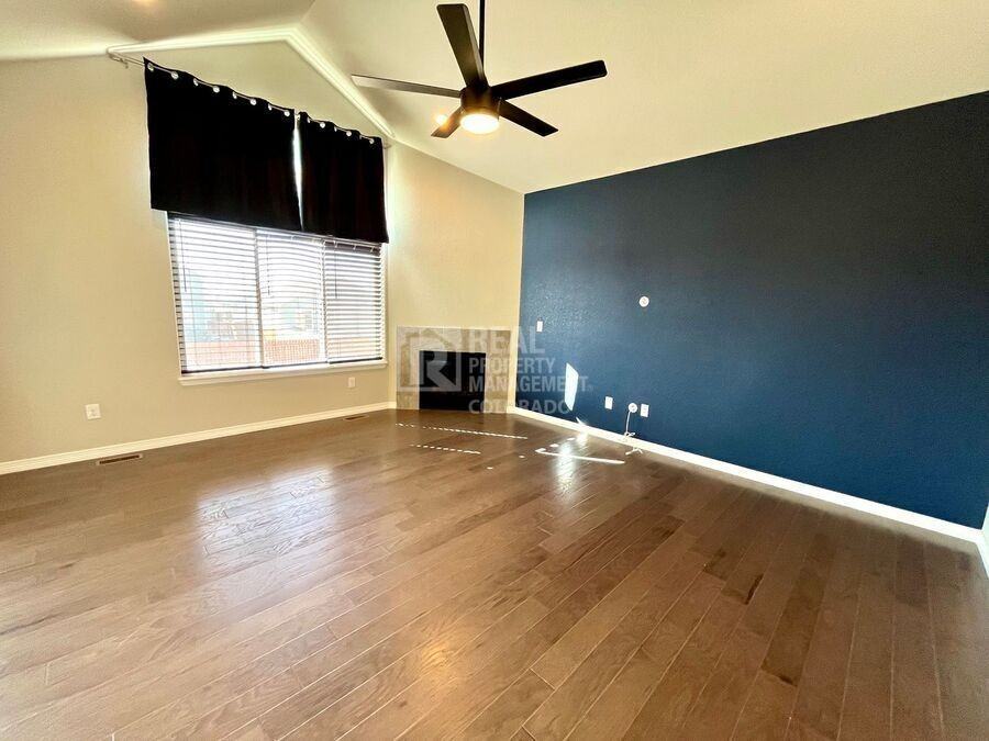 12767 Scenic Walk Dr - Photo 2 of 40