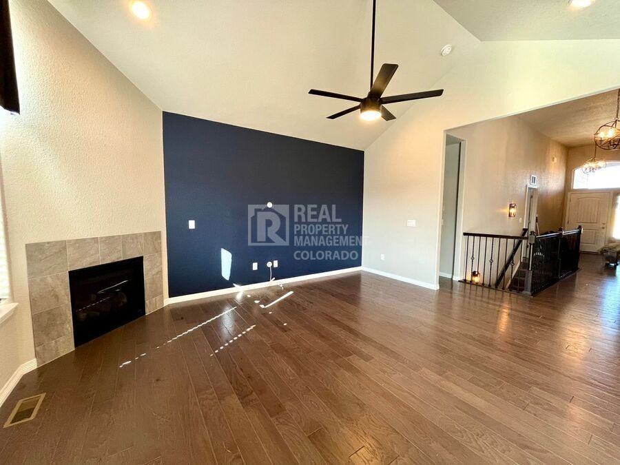 12767 Scenic Walk Dr - Photo 4 of 40