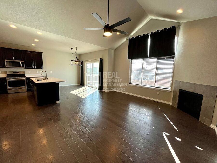 12767 Scenic Walk Dr - Photo 6 of 40