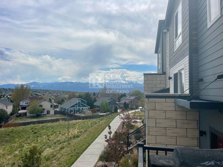 4183 Parkwood Trl - Photo 2 of 23