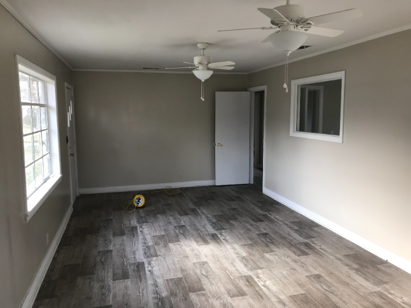 208 Gordon St - Photo 3 of 11