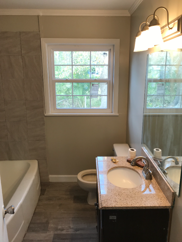 208 Gordon St - Photo 7 of 11