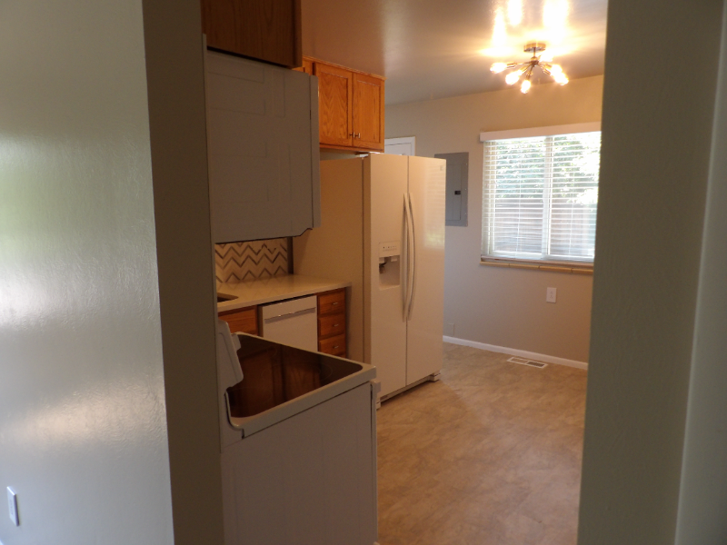 24 El Sereno Dr - Photo 6 of 19