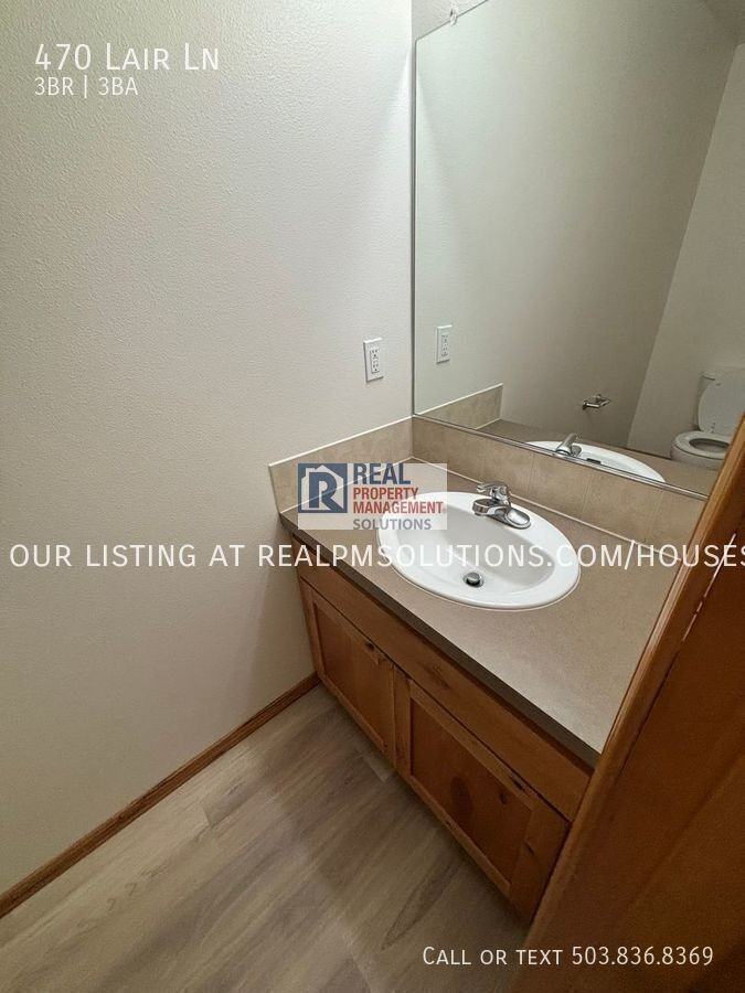 470 S Lair Ln - Photo 4 of 18