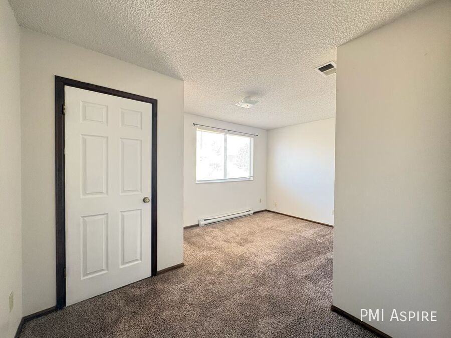 2024 Lincoln St #2026 - Photo 7 of 16