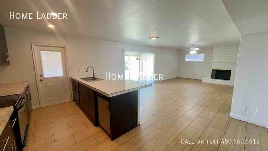 3315 S Ventura Dr - Photo 2 of 24
