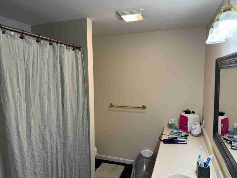 200 Heroux Blvd #B - Photo 6 of 10