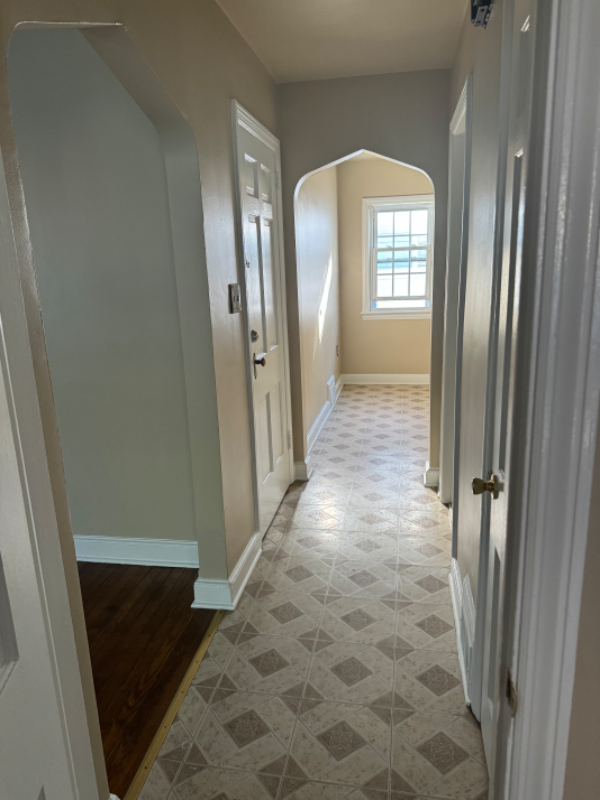 1734 Burnet Ave #FL1 - Photo 7 of 10