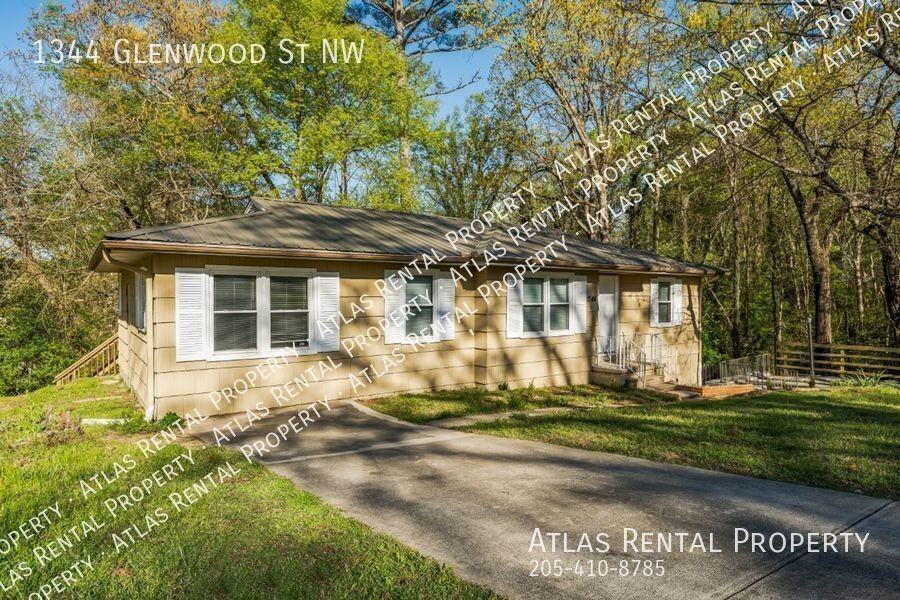 1344 Glenwood St Nw - Photo 2 of 32