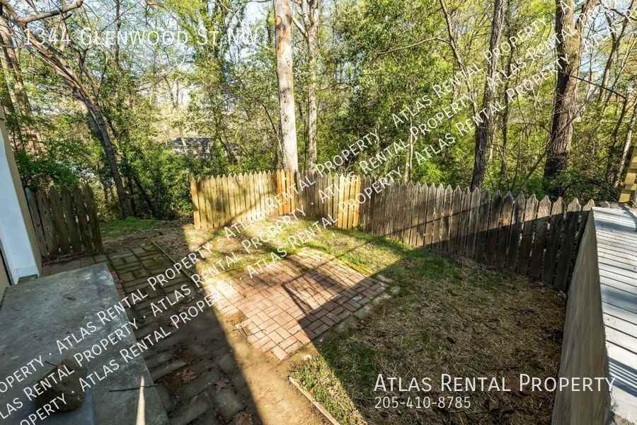 1344 Glenwood St Nw - Photo 6 of 32