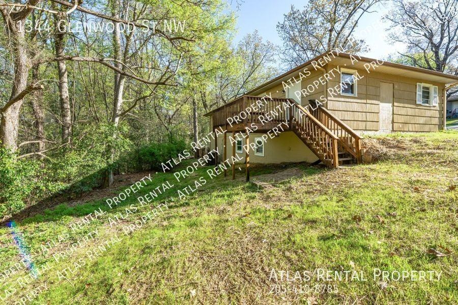 1344 Glenwood St Nw - Photo 7 of 32
