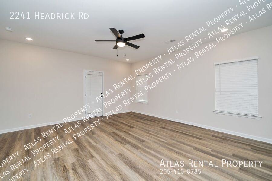 2241 Headrick Rd - Photo 5 of 17
