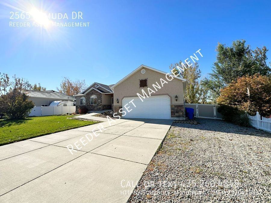 2565 Remuda Dr - Photo 3 of 30