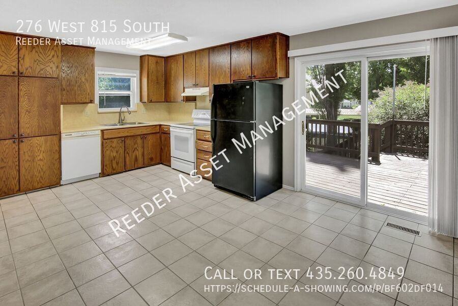 276 W 815 S - Photo 4 of 27