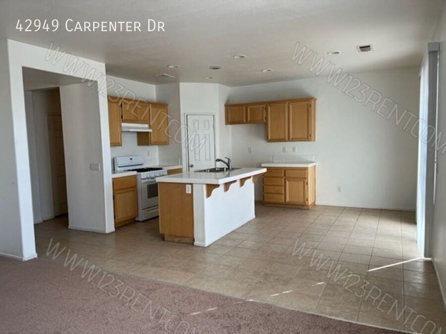 42949 Carpenter Dr - Photo 5 of 25