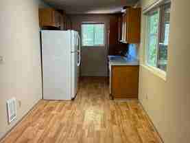 1634 S Kent Des Moines Rd #D - Photo 1 of 1