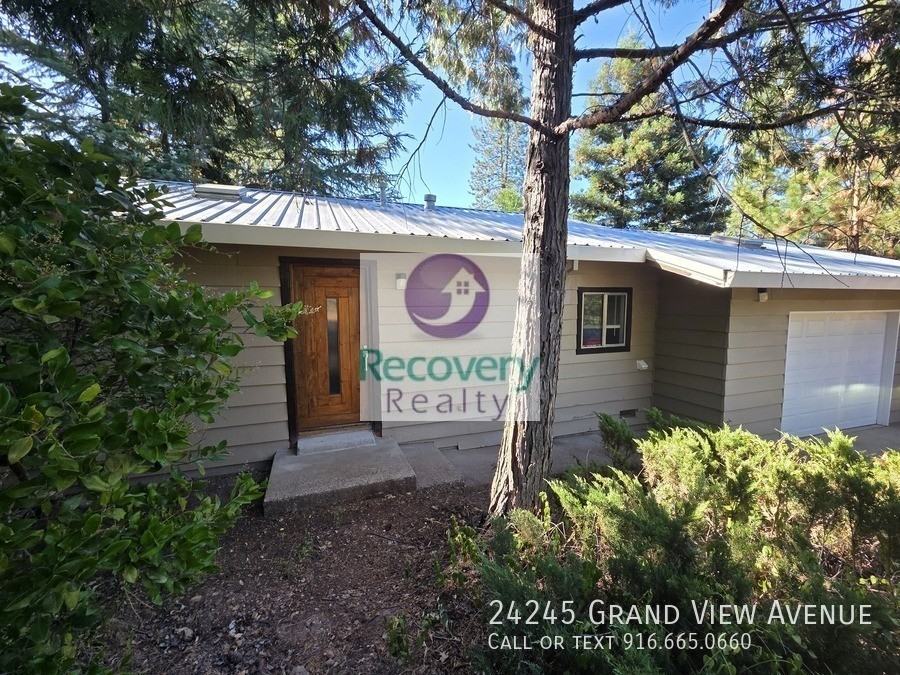 24245 Grand View Ave - Photo 3 of 29