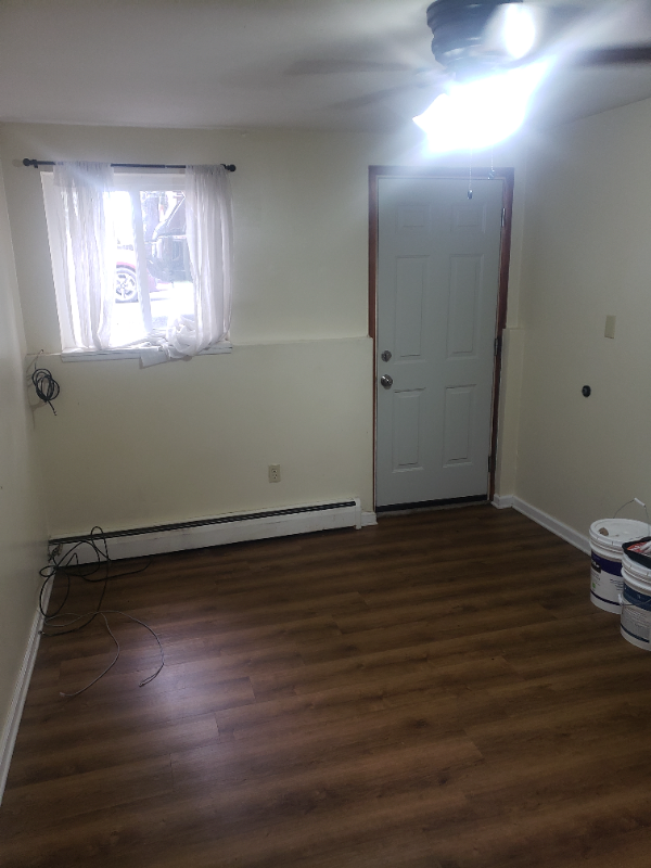 601 E Robinson St #3 - Photo 5 of 9