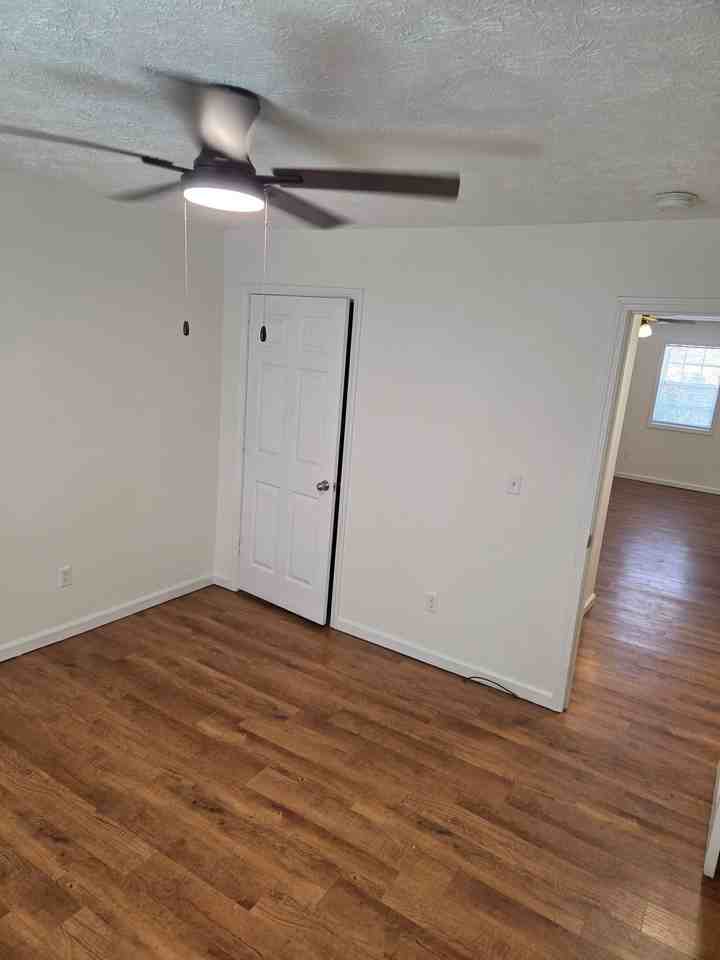 102 Lauderdale Dr #102A - Photo 6 of 7