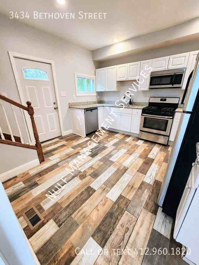 3434 Bethoven St - Photo 2 of 8