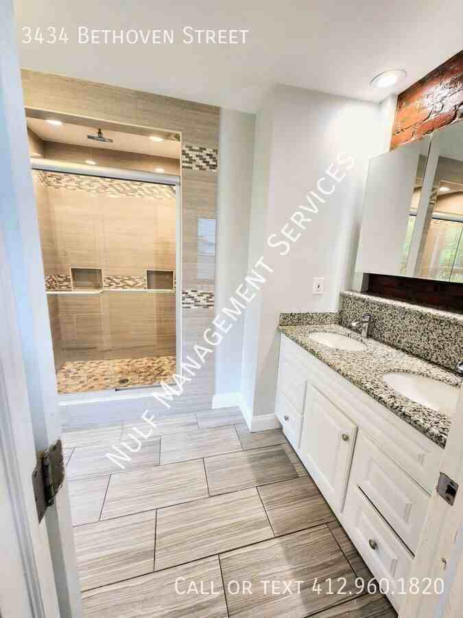 3434 Bethoven St - Photo 6 of 8