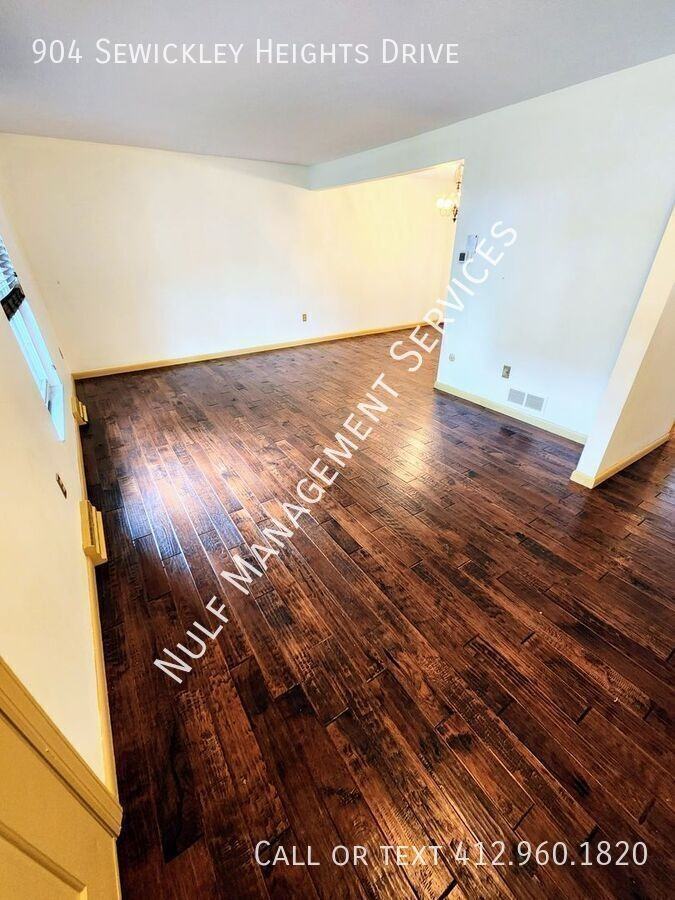 904 Sewickley Heights Dr - Photo 2 of 13
