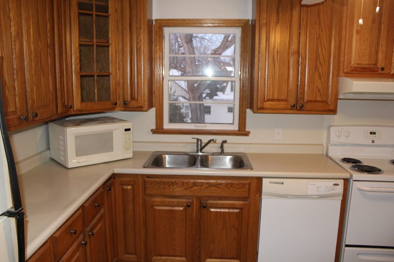 301 And2Nd St. #1 - Photo 6 of 12
