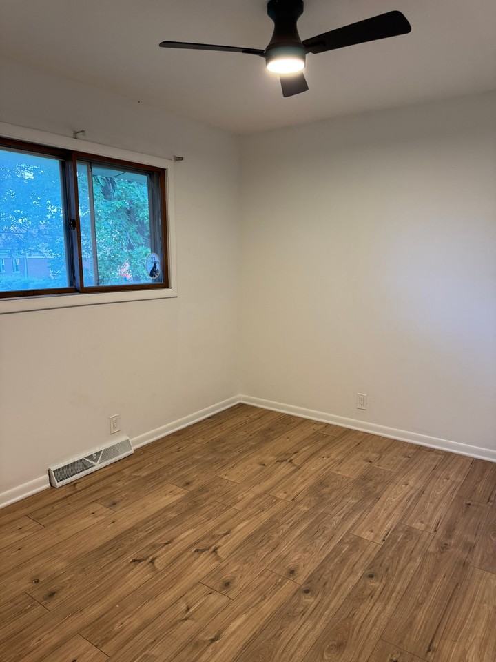 312 Phyllis Ave - Photo 6 of 6