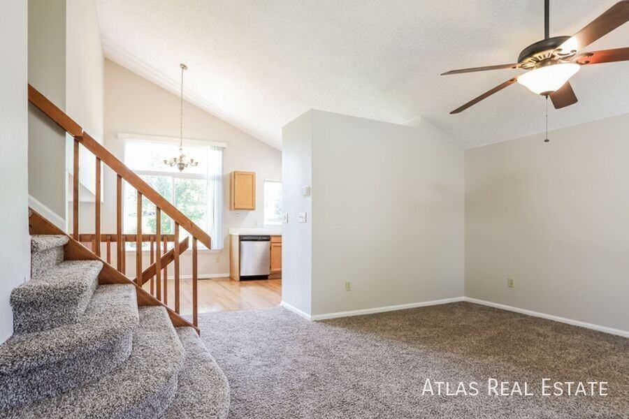 6131 Willowmore Ct - Photo 3 of 20