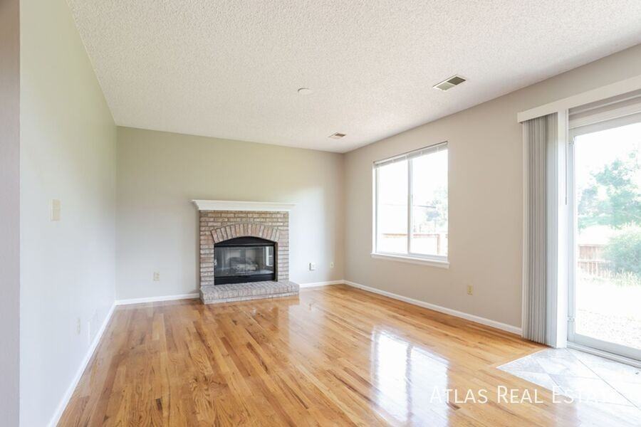 6131 Willowmore Ct - Photo 7 of 20