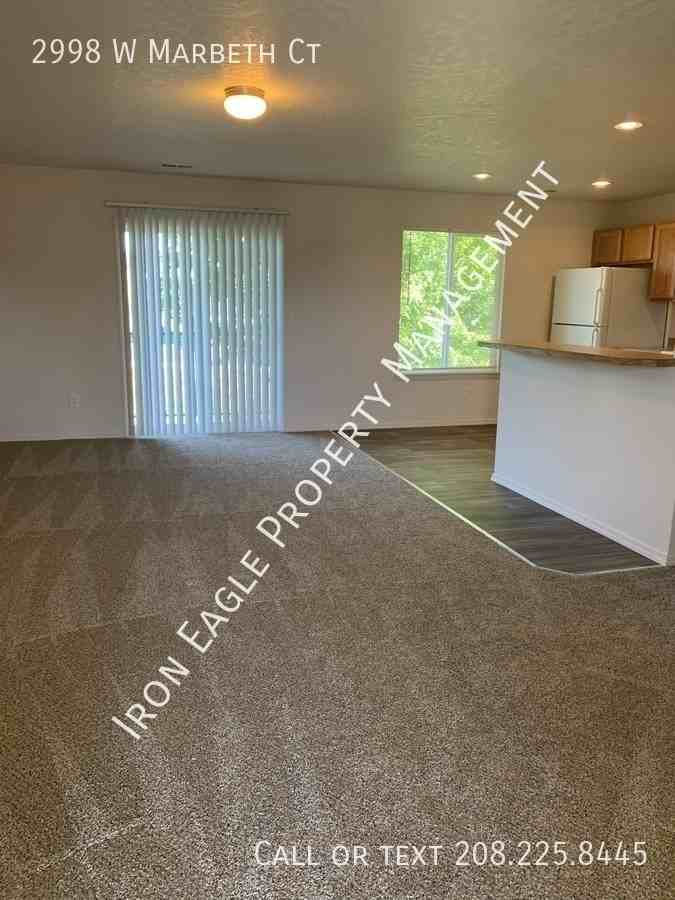 2998 W Marbeth Ct - Photo 2 of 7