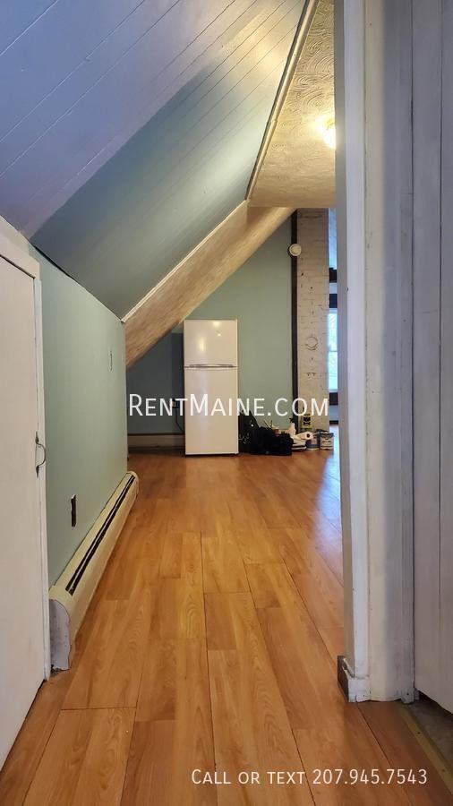 90 Clinton Ave #3 - Photo 2 of 10