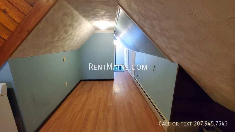 90 Clinton Ave #3 - Photo 6 of 10