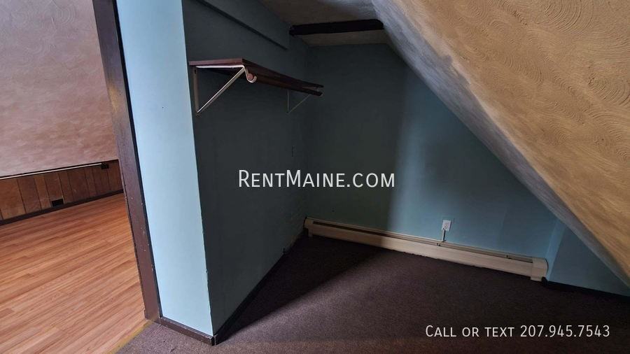 90 Clinton Ave #3 - Photo 7 of 10