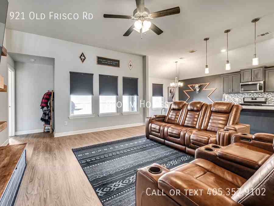 921 Old Frisco Rd - Photo 4 of 22