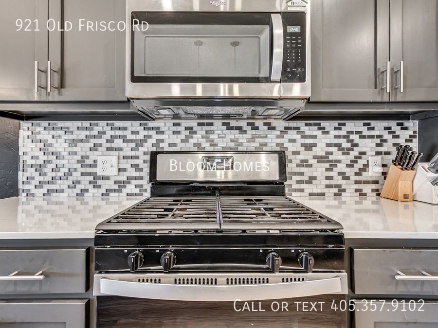 921 Old Frisco Rd - Photo 7 of 22