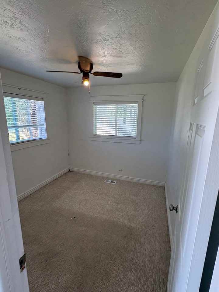 3167 Ws #1 - Photo 3 of 6