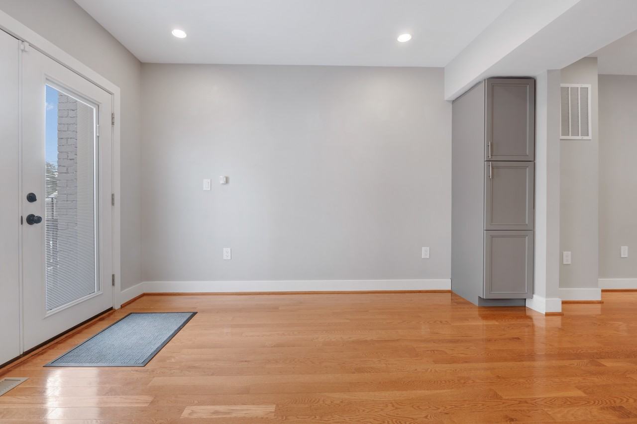 1778 Lyman Pl Ne - Photo 4 of 26